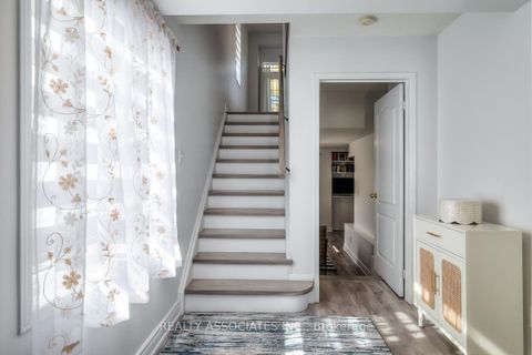 Photo 4 at 28 - 40 Sandlewood Court, Bayview Wellington, Aurora