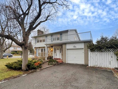 Photo 1 at 148 Grandview Avenue, Grandview, Markham
