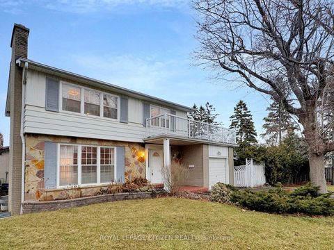 Photo 2 at 148 Grandview Avenue, Grandview, Markham