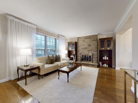 Photo 3 at 148 Grandview Avenue, Grandview, Markham