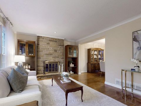 Photo 4 at 148 Grandview Avenue, Grandview, Markham