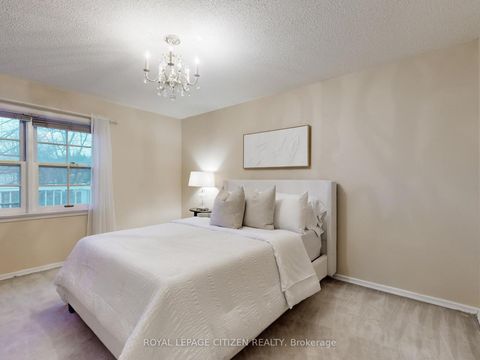 Photo 13 at 148 Grandview Avenue, Grandview, Markham