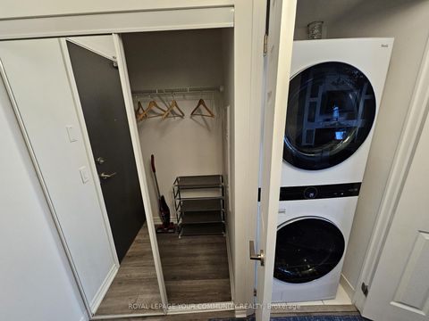 Photo 16 at 726 - 11611 Yonge Street, Jefferson, Richmond Hill