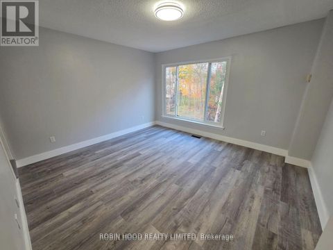 Photo 17 at 59 Scott Crescent, Letitia Heights, Barrie