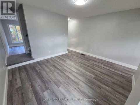 Photo 21 at 59 Scott Crescent, Letitia Heights, Barrie