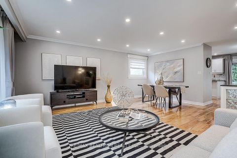 Photo 8 at 9 Earls Court, Holland Landing, East Gwillimbury