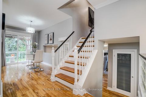 Photo 10 at 9 Earls Court, Holland Landing, East Gwillimbury