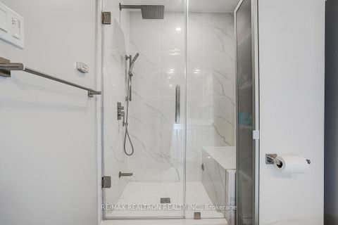 Photo 20 at 9 Earls Court, Holland Landing, East Gwillimbury