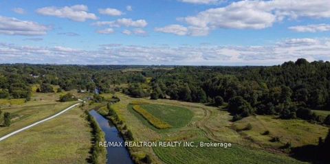 Photo 37 at 9 Earls Court, Holland Landing, East Gwillimbury