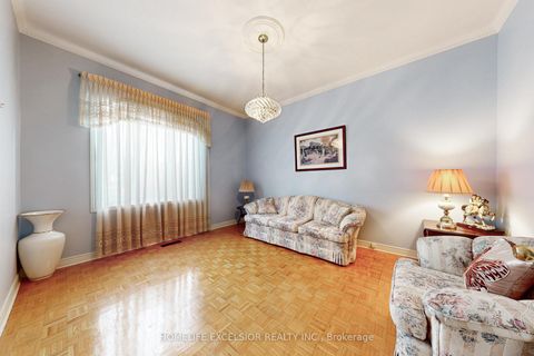 Photo 6 at 32 Argyle Street, Bellwoods, Toronto