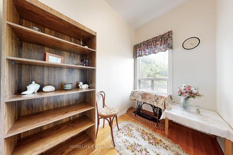 Photo 32 at 32 Argyle Street, Bellwoods, Toronto