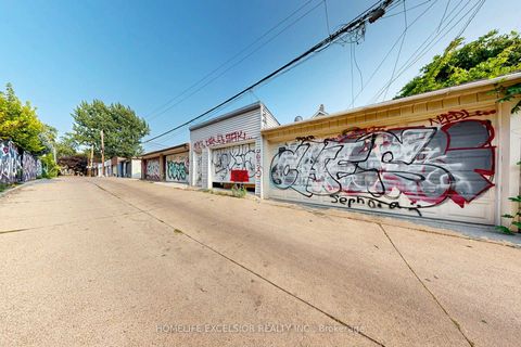 Photo 49 at 32 Argyle Street, Bellwoods, Toronto