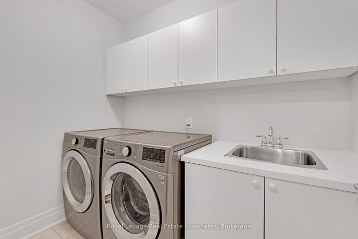 Photo 11 at 103 - 1915 Broad Hollow Gate, Erin Mills, Mississauga