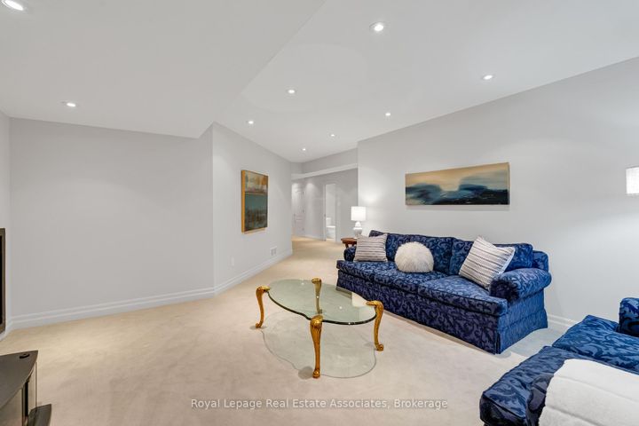 Photo 22 at 103 - 1915 Broad Hollow Gate, Erin Mills, Mississauga