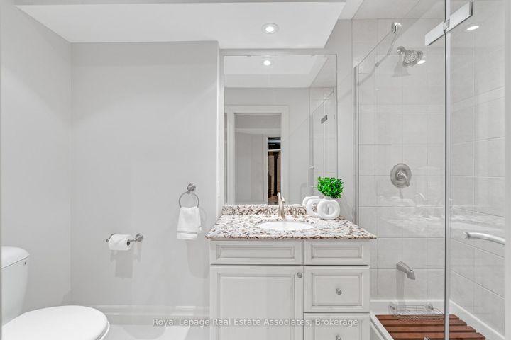 Photo 24 at 103 - 1915 Broad Hollow Gate, Erin Mills, Mississauga