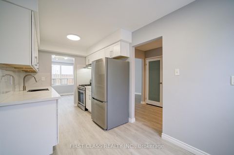 Photo 7 at 56 - 71 Cass Avenue, Sullivan, Toronto