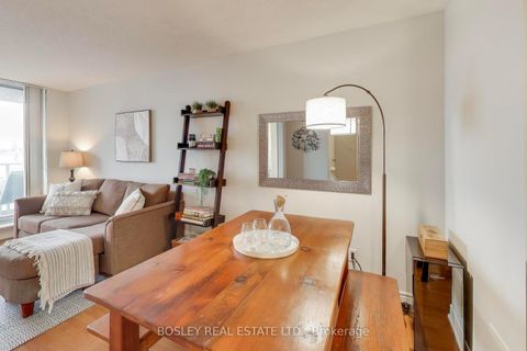 Photo 7 at 303 - 1369 Bloor Street W, Dufferin Grove, Toronto