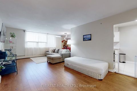 Photo 13 at 906 - 180 Markham Road, Scarborough Village, Toronto