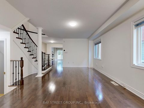 Photo 2 at 43 Royal Appian Crescent, Patterson, Vaughan