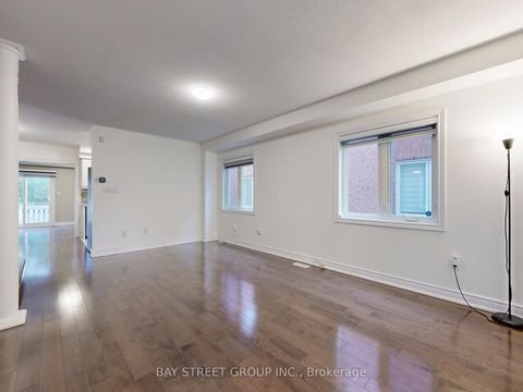 Photo 3 at 43 Royal Appian Crescent, Patterson, Vaughan