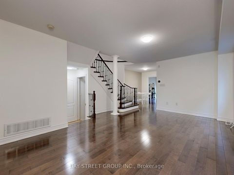 Photo 5 at 43 Royal Appian Crescent, Patterson, Vaughan