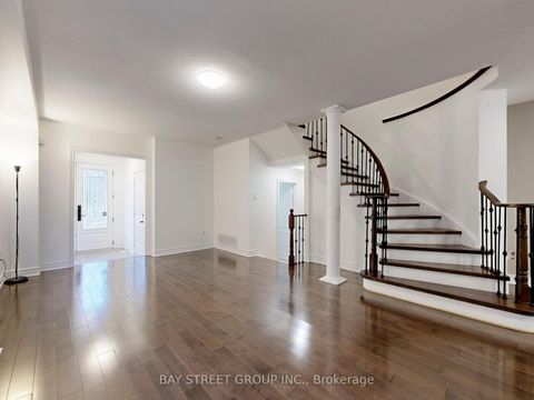 Photo 6 at 43 Royal Appian Crescent, Patterson, Vaughan