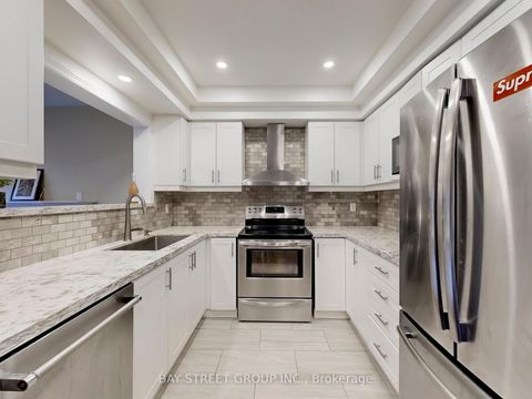 Photo 7 at 43 Royal Appian Crescent, Patterson, Vaughan