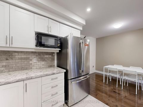 Photo 9 at 43 Royal Appian Crescent, Patterson, Vaughan
