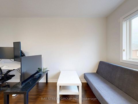 Photo 22 at 43 Royal Appian Crescent, Patterson, Vaughan