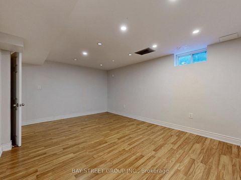 Photo 33 at 43 Royal Appian Crescent, Patterson, Vaughan