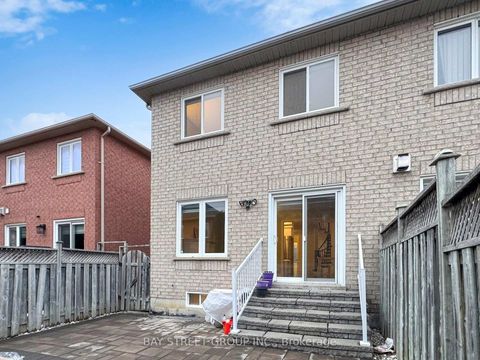 Photo 36 at 43 Royal Appian Crescent, Patterson, Vaughan