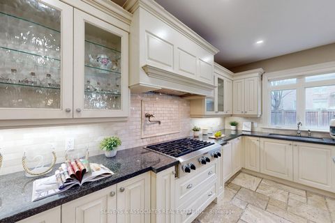 Photo 9 at 130 York Mills Road, Windfields, Toronto