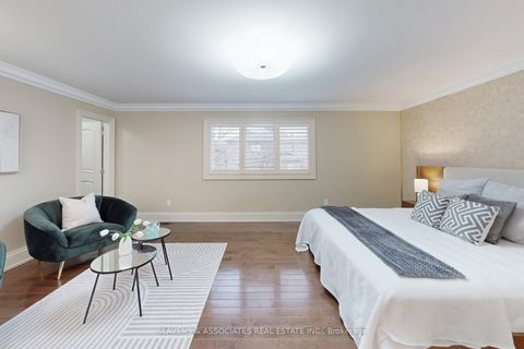 Photo 19 at 130 York Mills Road, Windfields, Toronto