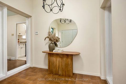 Photo 2 at 44 Cliffside Drive, Cliffside, Toronto