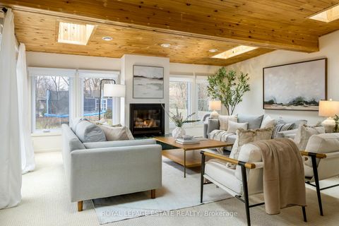 Photo 9 at 44 Cliffside Drive, Cliffside, Toronto