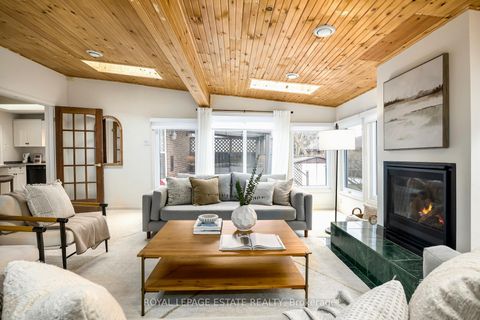 Photo 11 at 44 Cliffside Drive, Cliffside, Toronto