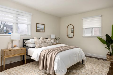 Photo 15 at 44 Cliffside Drive, Cliffside, Toronto