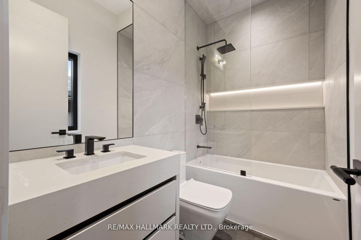 Photo 31 at 652 Bedford Park Avenue, Nortown, Toronto