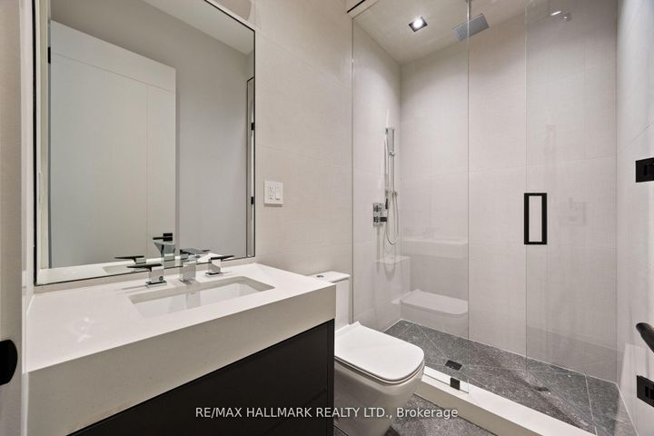 Photo 40 at 652 Bedford Park Avenue, Nortown, Toronto