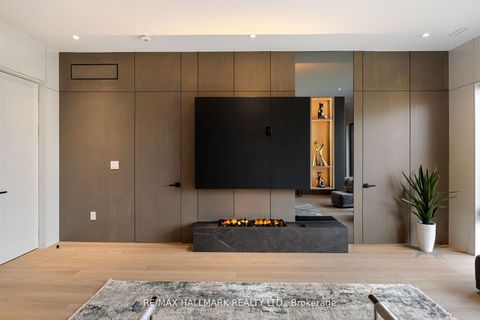 Photo 20 at 652 Bedford Park Avenue, Nortown, Toronto