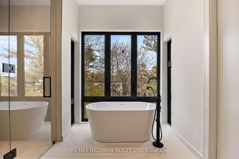 Photo 25 at 652 Bedford Park Avenue, Nortown, Toronto