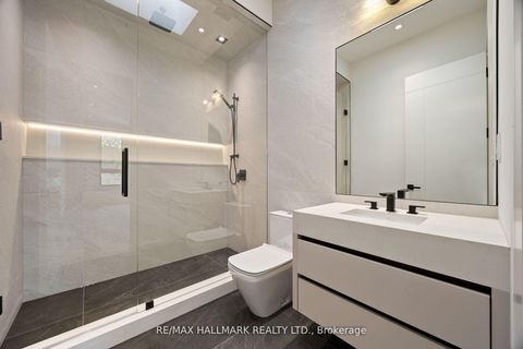 Photo 27 at 652 Bedford Park Avenue, Nortown, Toronto