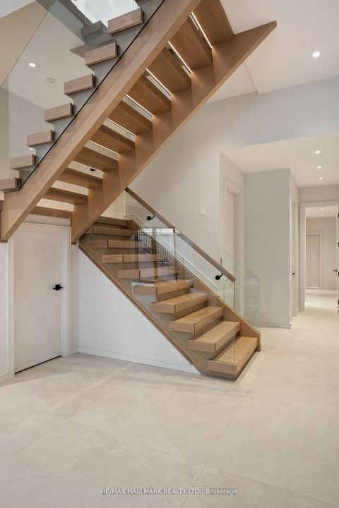 Photo 33 at 652 Bedford Park Avenue, Nortown, Toronto