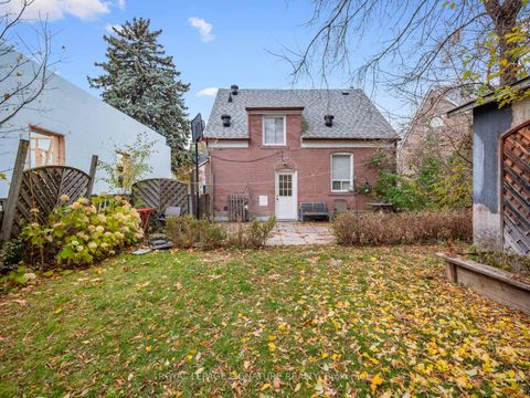 Photo 2 at 27 King High Avenue, Clanton Park, Toronto