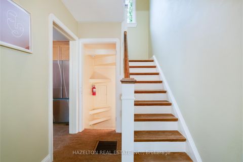 Photo 2 at 239 Empress Avenue, Willowdale East, Toronto