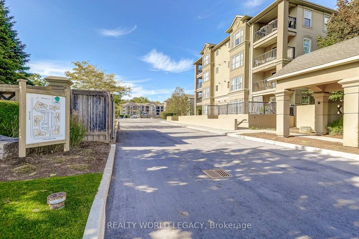 Photo 2 at 103 - 2055 Appleby Line, Uptown, Burlington