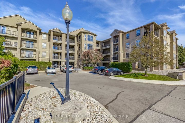 Photo 5 at 103 - 2055 Appleby Line, Uptown, Burlington