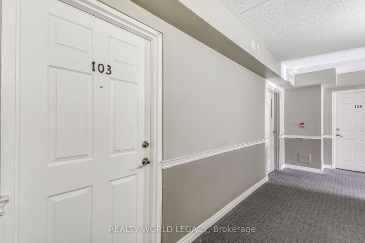 Photo 11 at 103 - 2055 Appleby Line, Uptown, Burlington
