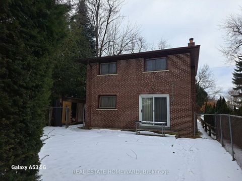 Photo 3 at 272 Taylor Road, Rouge E10, Toronto