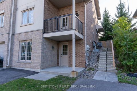 Photo 2 at #33 / #34 - 175 Stanley Street, East Bayfield, Barrie